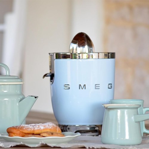 EXPRIMIDOR SMEG CJF11PBEU AZUL PASTEL BRILLANT 70W