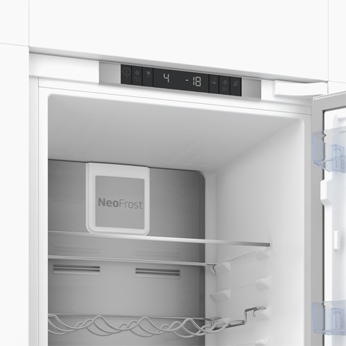 FRIGORIFICO BEKO BCNA306E4SN INTEG NF 193X54CM